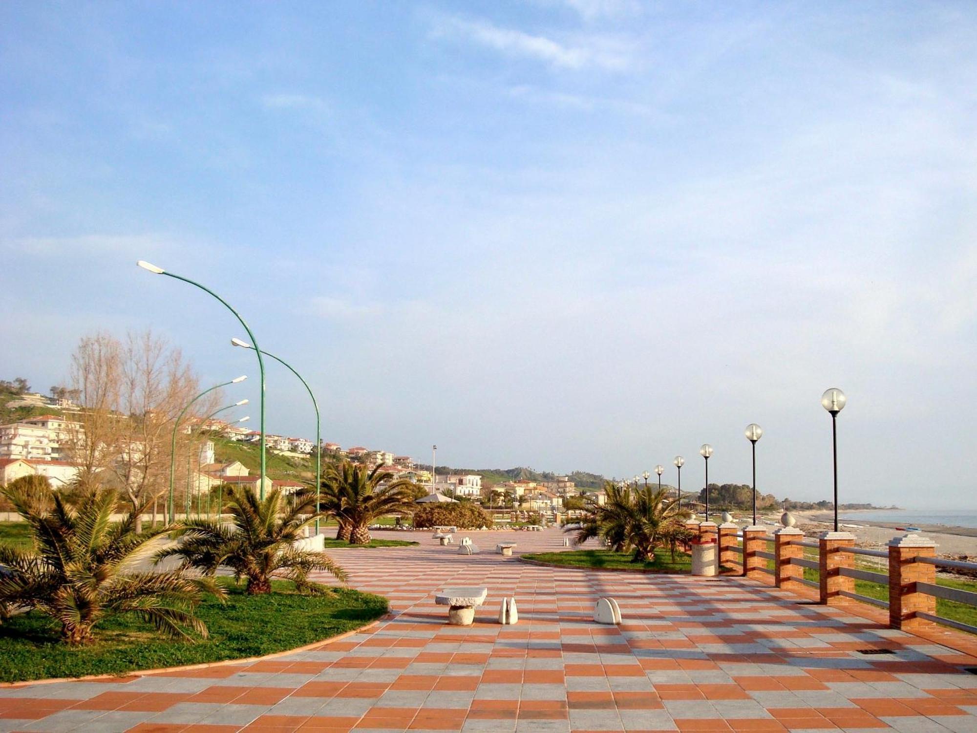 Alba Serena Santa Caterina Dello Ionio Marina Екстериор снимка